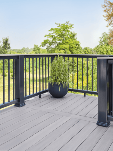 Timbertech Landmark Castlegate Decking Planter1 Rt1